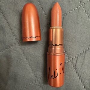 MAC Nicki Minage Nude Lipstick
